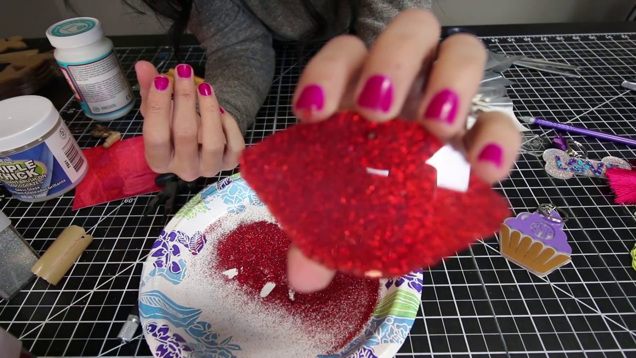 how to make GLITTER acrylic keychains, glitter keychain tutorial