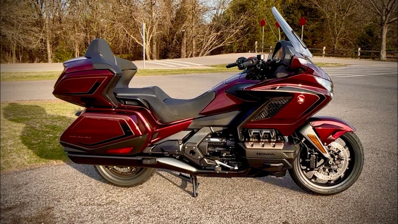 New 2025 Honda Goldwing Tour DCT in Bordeaux Red