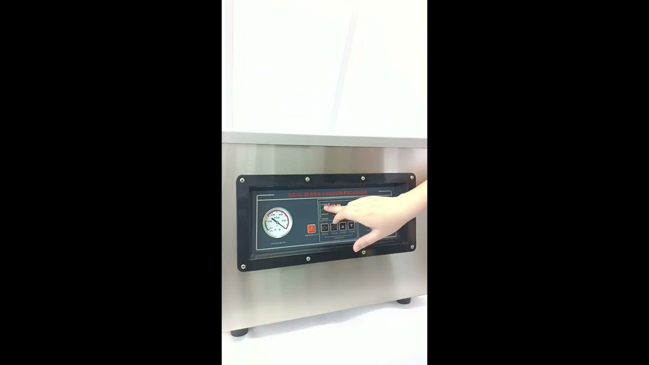 The Operating Video of Vacuum Sealing Machine DZ400