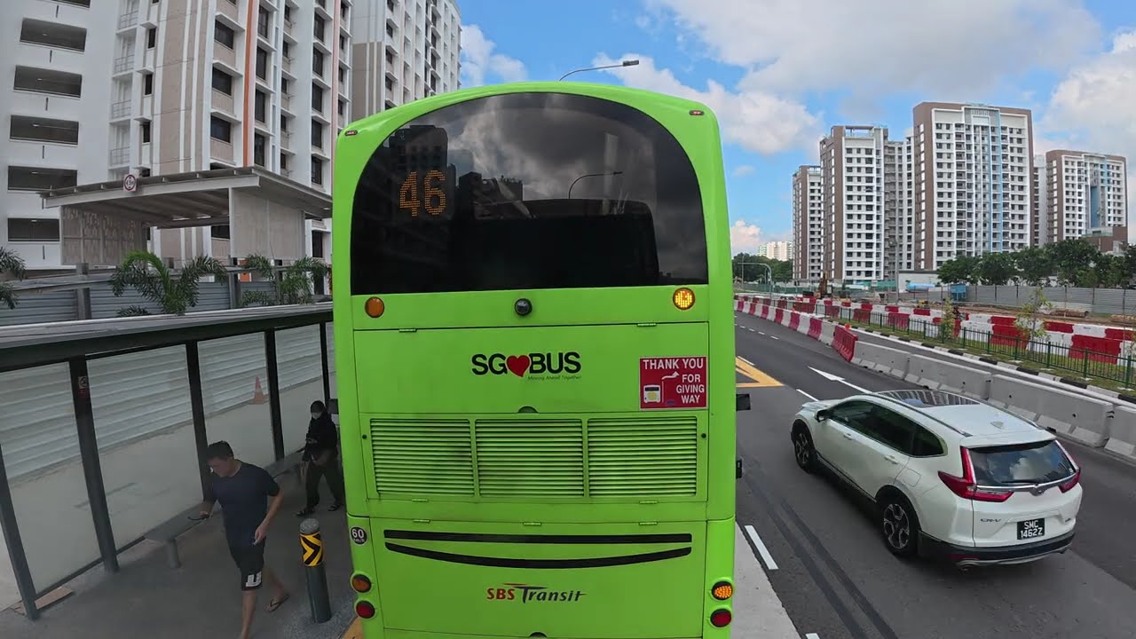 SBS Transit Bus Service 5 4K E to W