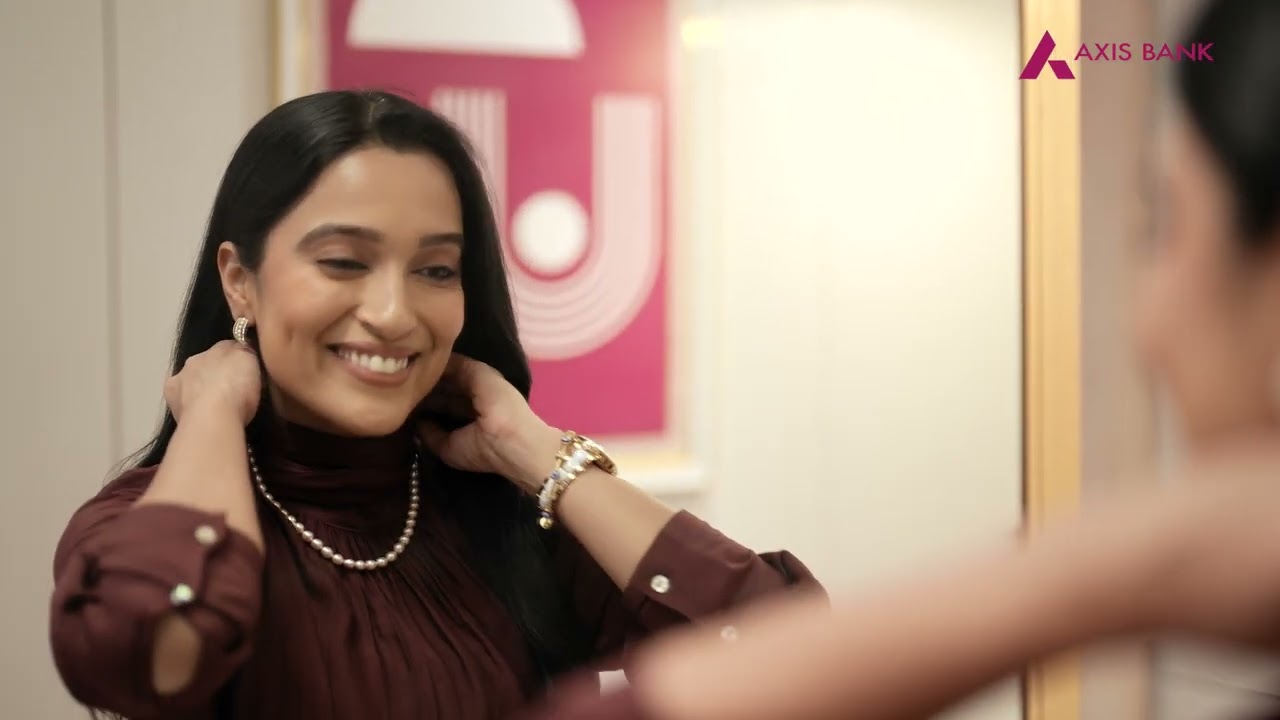 Next-Gen Robotic Smart Lockers | Now at Axis Bank