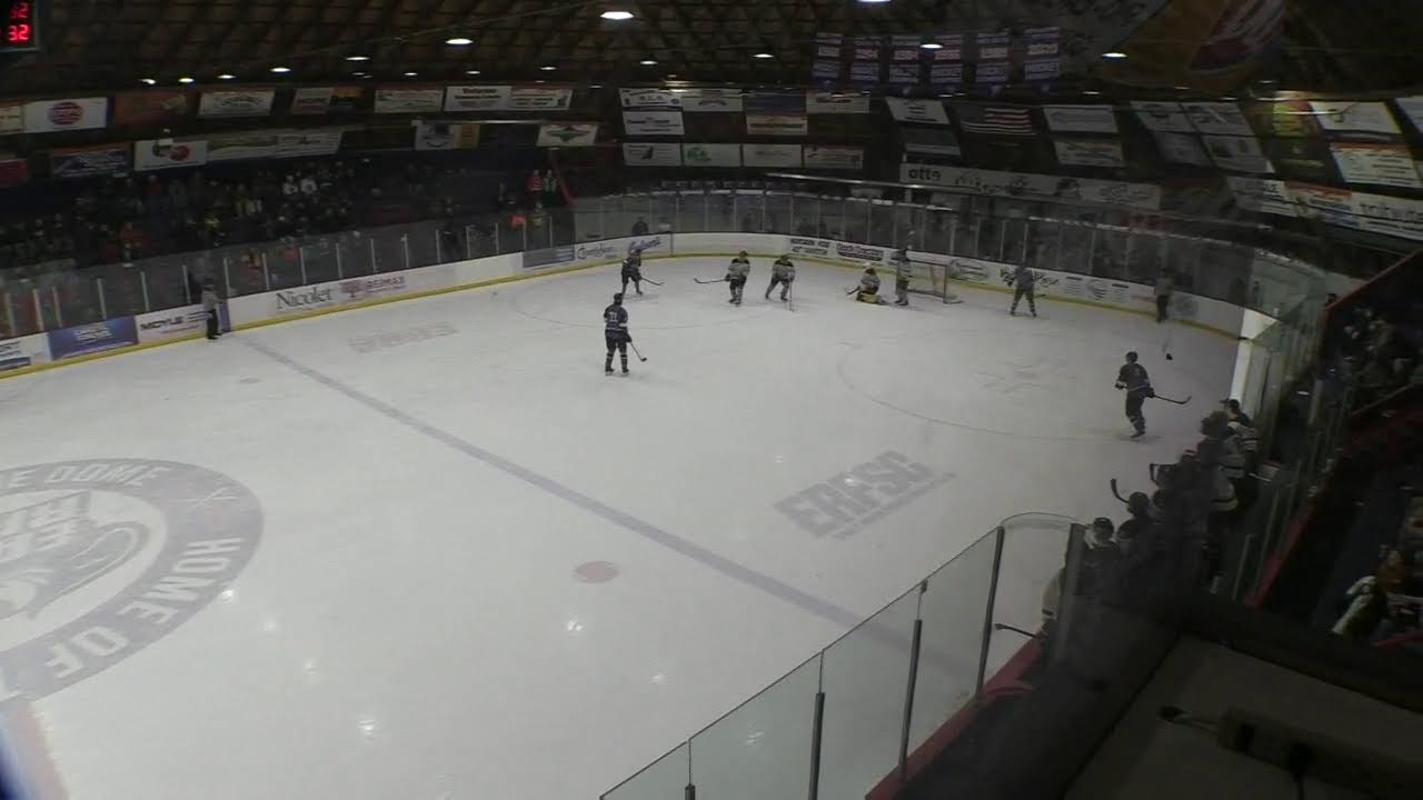 Eagle River Falcons Vs Fox Cities Ice Dogs