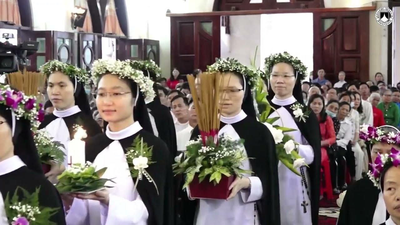 Dâng và Xin - Dâng lễ Khấn Dòng 2023