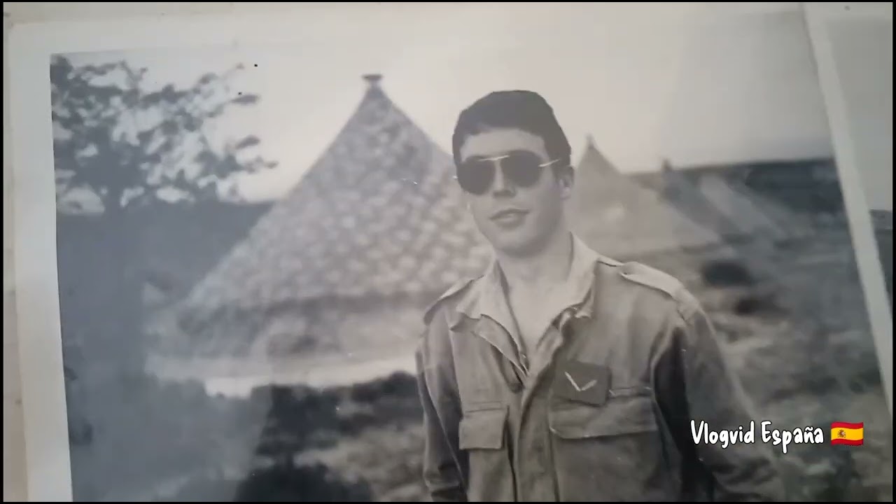 Mi Padre el Coronel Pérez Blanca Nos Enseña Sus Fotografías de Su Vida Militar.
