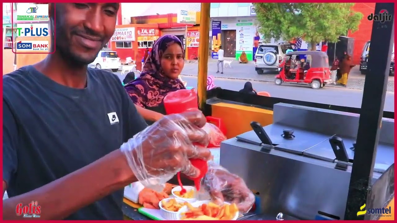Midkamida Dhalinyarada Hal-abuurka leh oo ganacsi cajiiba ka hurgeliyey Garoowe.