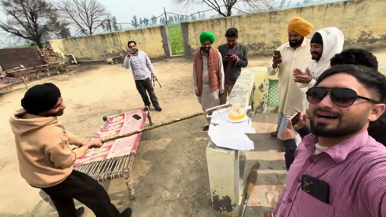 ਇਹਜਾ ਬਲੋਗ ਨੀ ਦੇਖਿਆ ਹੋਊ ਕਿਸੇ ਨੂੰ ਨੀ ਛੱਡਿਆ 😂😂ਸਰਤਾਜ ਨੇ 