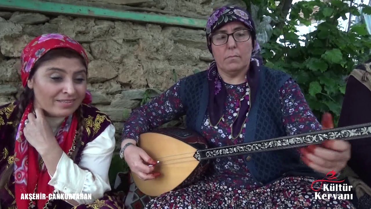 Sultan Bacı,Köy Ahalisi ile birlikte -El Çek Tabip El Çek Sinem Üstünden
