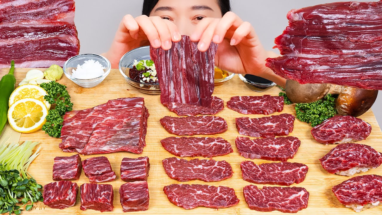 ТАРТАР ИЗ СЫРОЙ ГОВЯДИНЫ ПО-КОРЕЙСКИ (ЮХОЭ) АСМР МУКБАНГ EATING SOUNDS