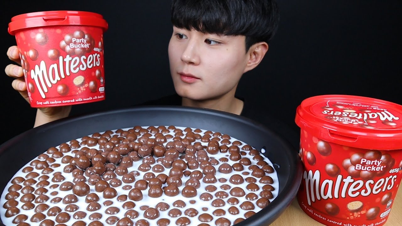 몰티져스 리얼사운드 먹방ASMR Maltesers Chocolate mukbang チョコレート ช็อคโกแลต Sô cô la eating sounds