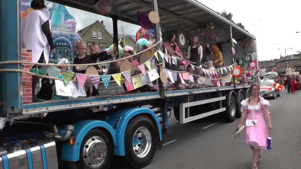 Buxton Carnival Market Place 2015