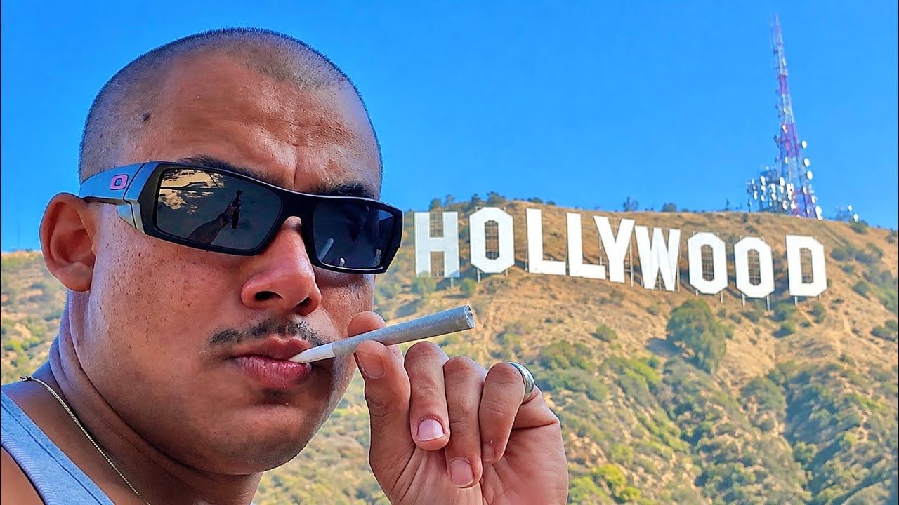 Покурил на знаке Голливуда 🎬⭐️🔥