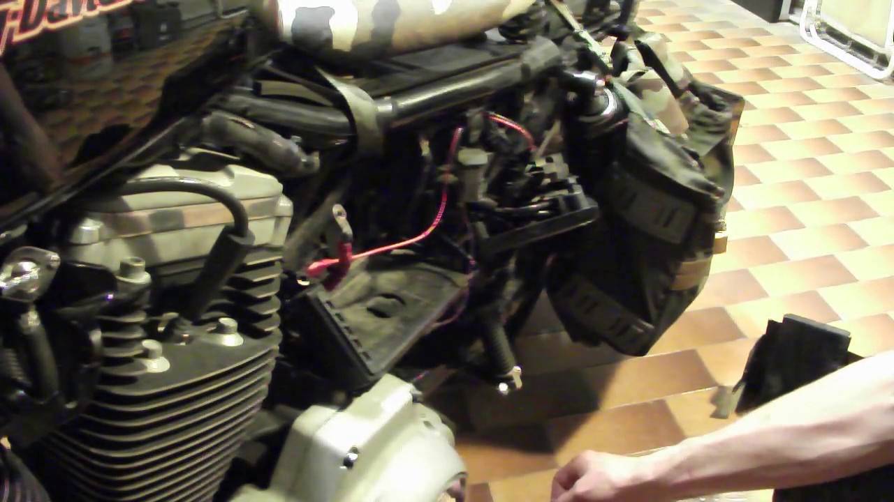 Harley Davidson Sportster - Sostituzione batteria e considerazioni varie