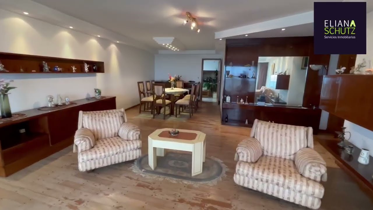 Venta apartamento 3 dormitorios, estar, servico, parrillero, 2 garages, Punta Carretas