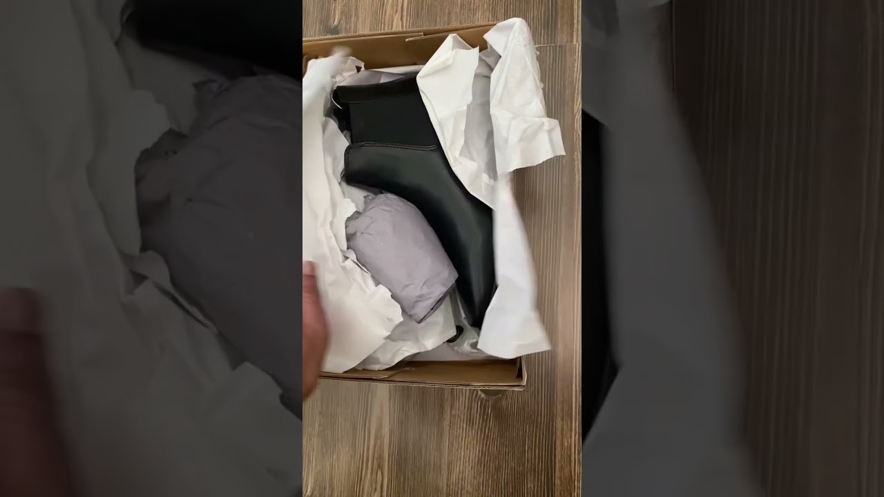 Red tap Chelsea boots | UNBOXING | link in fast comment