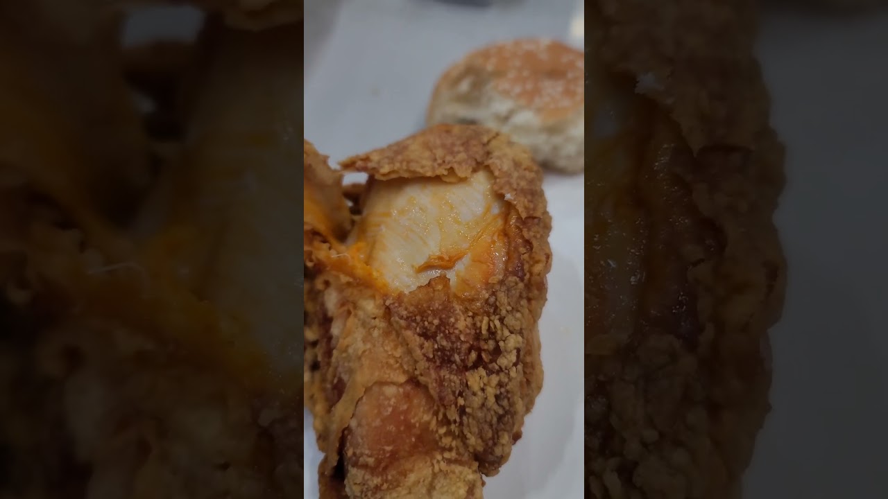 Delicious Double Fillet and Crispy Chicken Pieces from AlBaik, Dubai Mall #albaik #albaikchicken