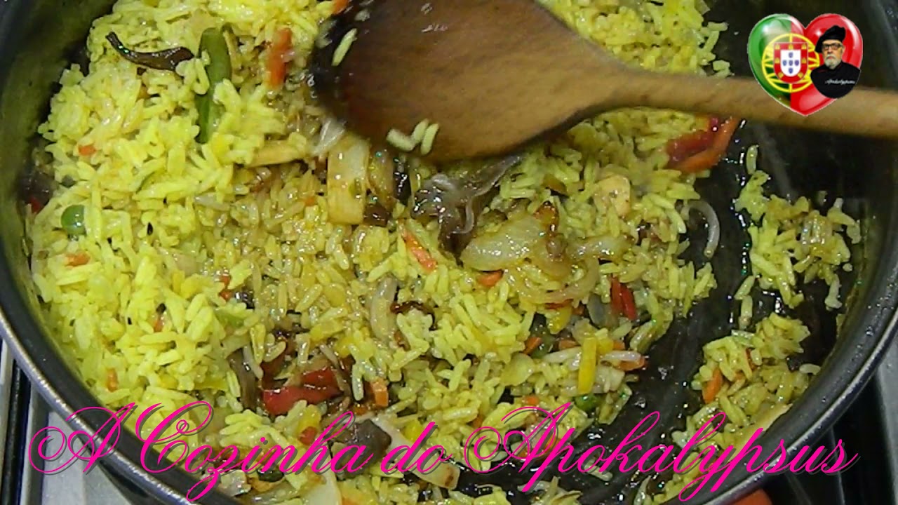 Arroz Frito com Vegetais Chineses e Ovo