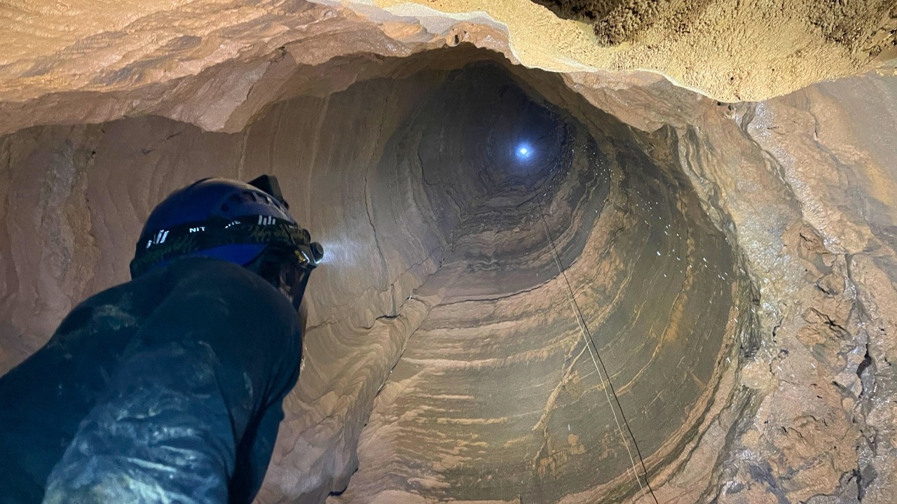 Hole in the Woods Leads to a 200ft Tall Room Full of Crystals