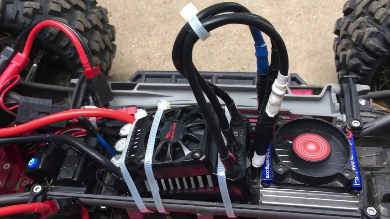 Traxxas X-Maxx 8s with Hobbywing Max 5 ESC