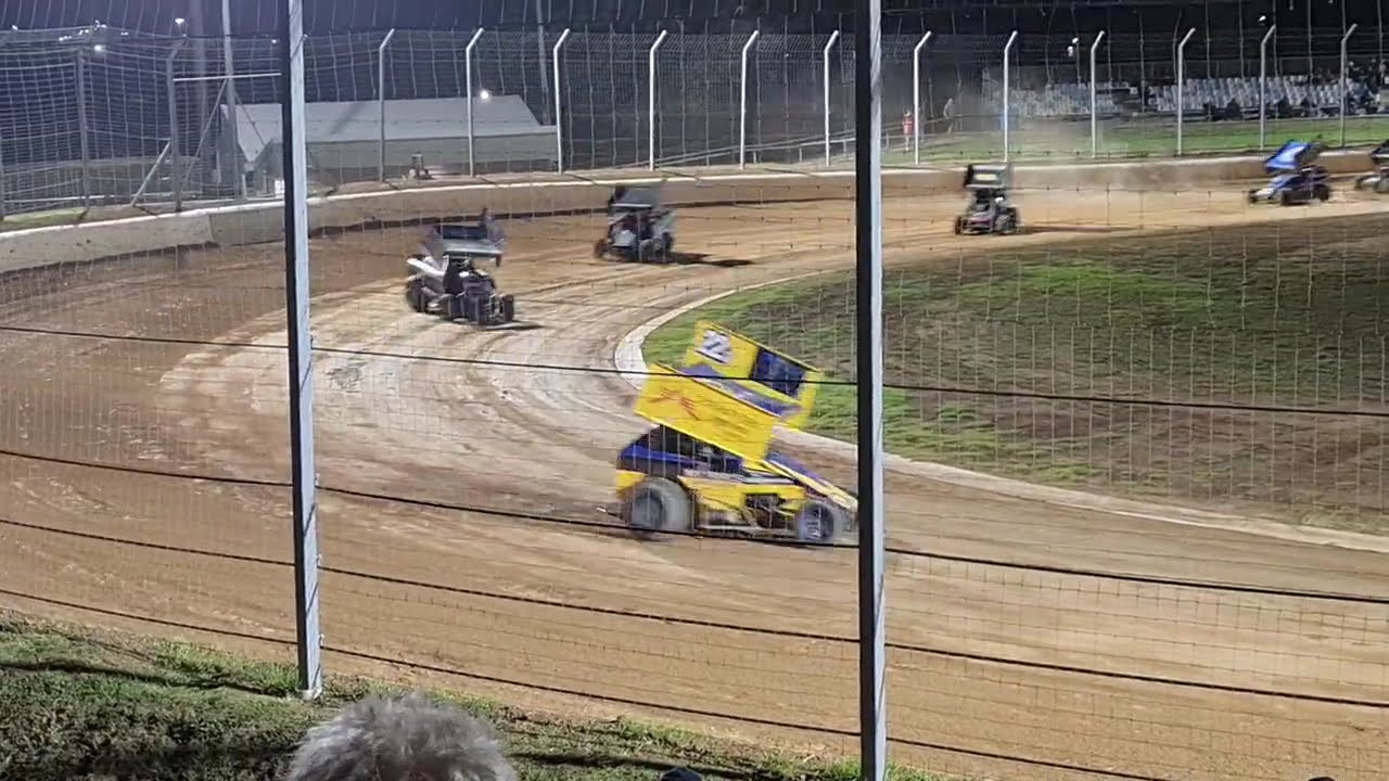 Dirt Cup! Modifieds,  21-2-26,  Waikaraka Park, 30 laps