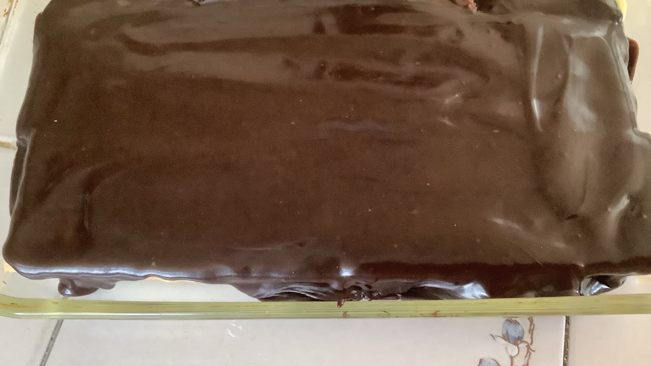 No bake chocolate eclair cake quick and easy