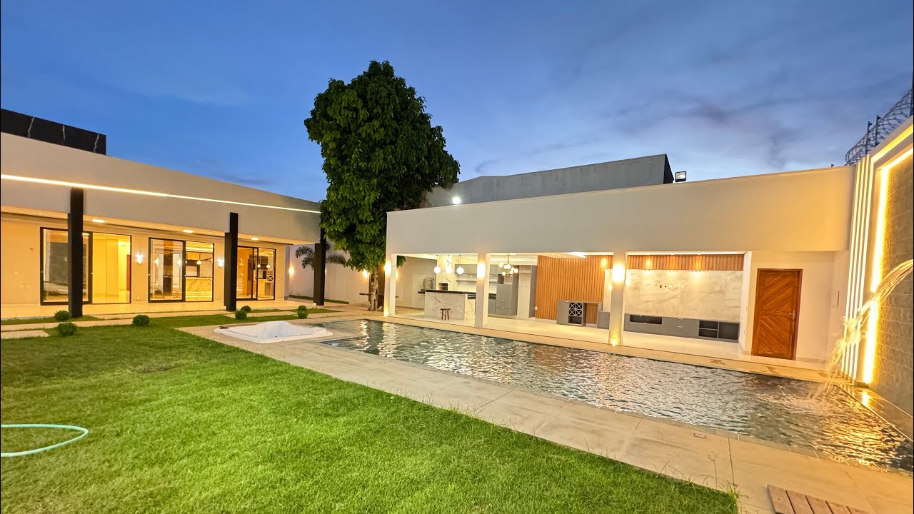 MANSÃO EXTRAORDINÁRIA COM UMA SUPER ÁREA DE LAZER | 4 SUÍTES | R$ 1.7 MILHÕES