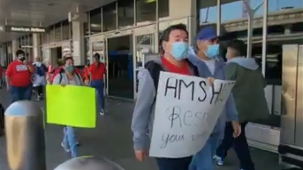HMS host food workers Protesting at lax
