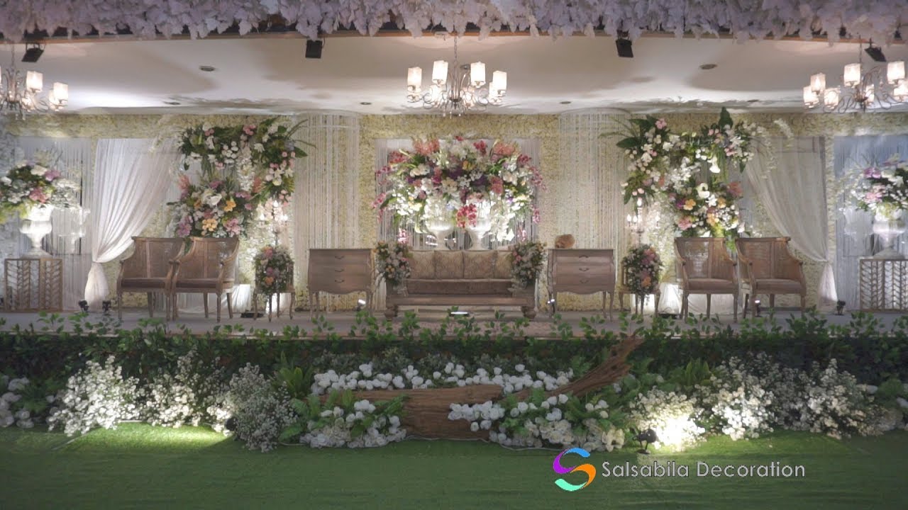 Dekorasi Pernikahan Tema Modern White di Gedung Biofarma - Salsabila Decoration