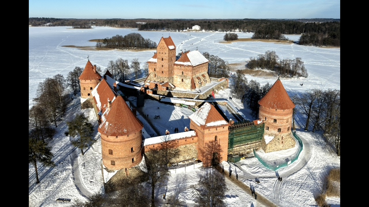 Žiemiška Trakų pilis | Drono vaizdai 4K
