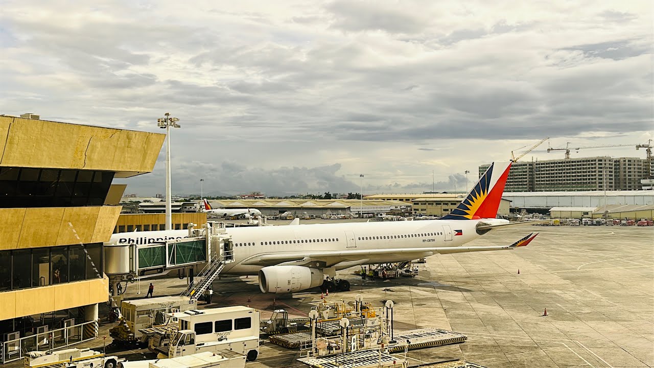 PHILIPPINE AIRLINES FLIGHT PR116 | Manila, Philippines To Vancouver, Canada  🇵🇭✈️🇨🇦