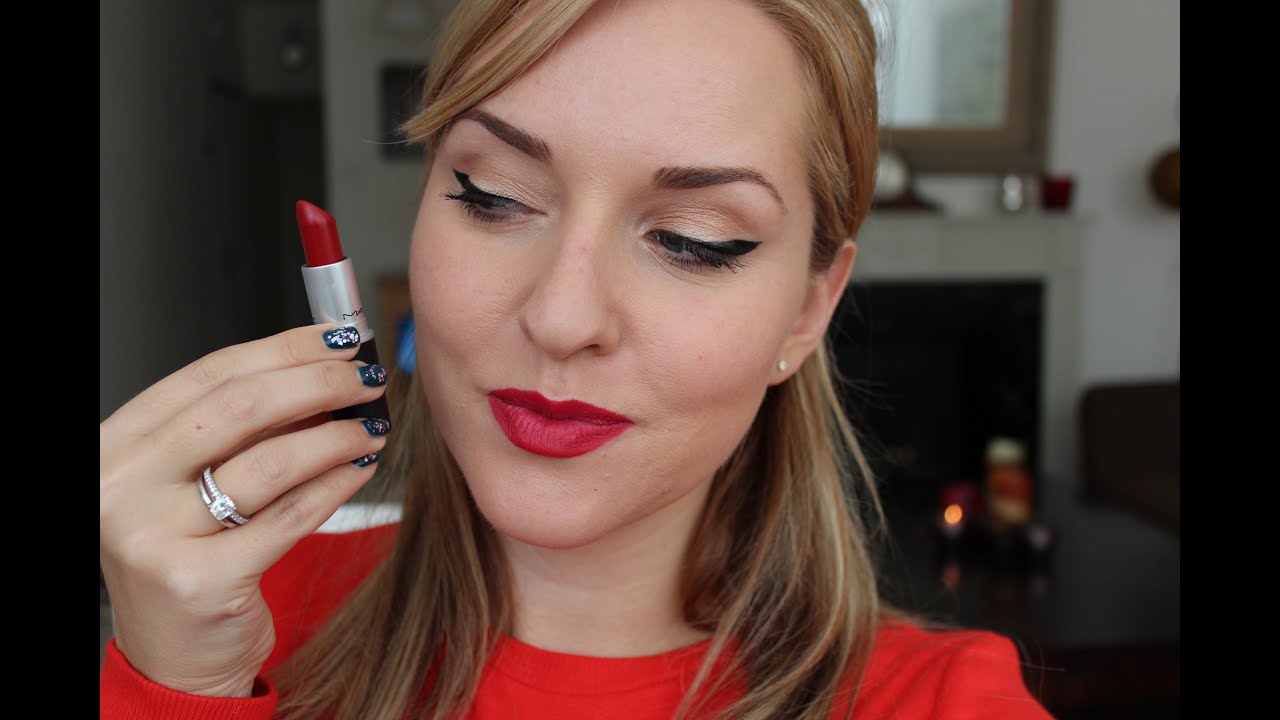 אייליינר שחור ואודם אדום