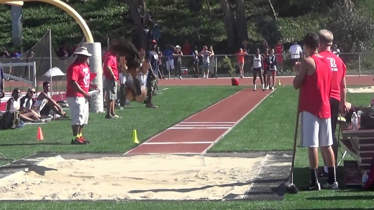 15 yr old Tara Davis 20 foot jump in slow motion