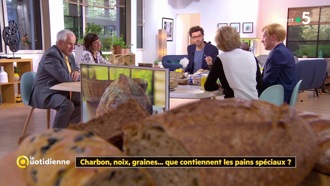 Charbon, noix, graines... que contiennent les pains spéciaux ?