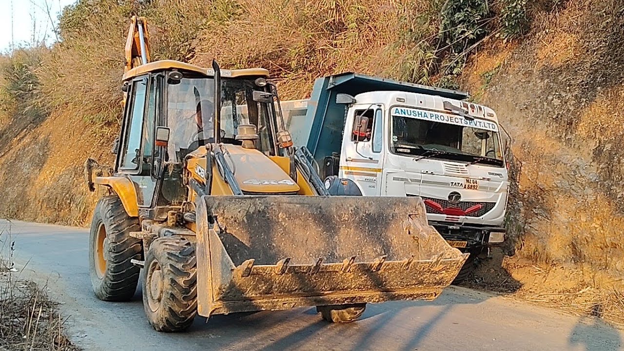 #viralvideo  #localcrusher se 10.mm. patthar 😲 loading video 📸 #opbishal 