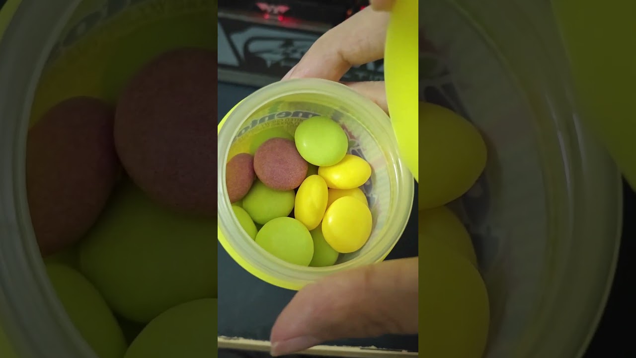 Mentos Sour Fruit Mix Review!