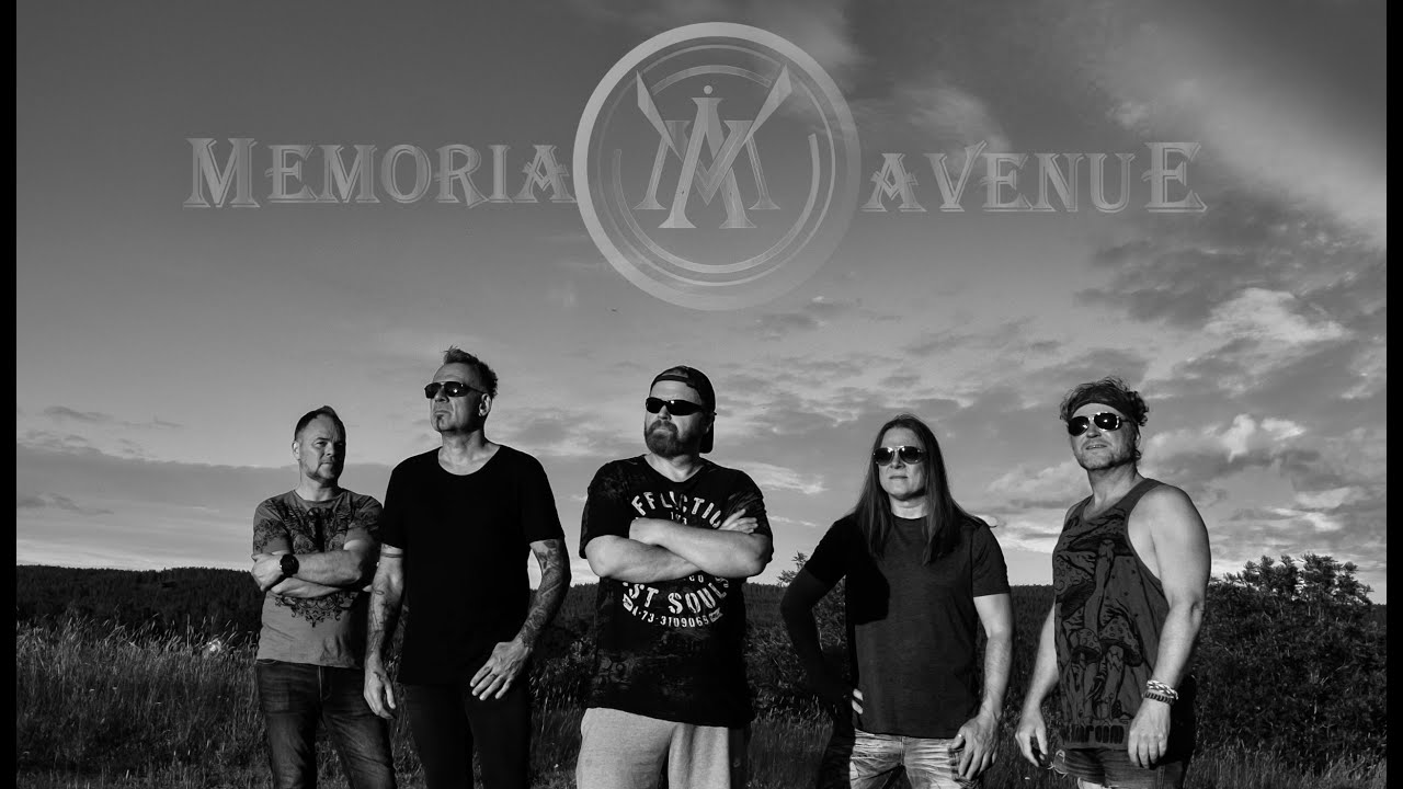 Memoria Avenue - "Stuck" (Official Music Video)