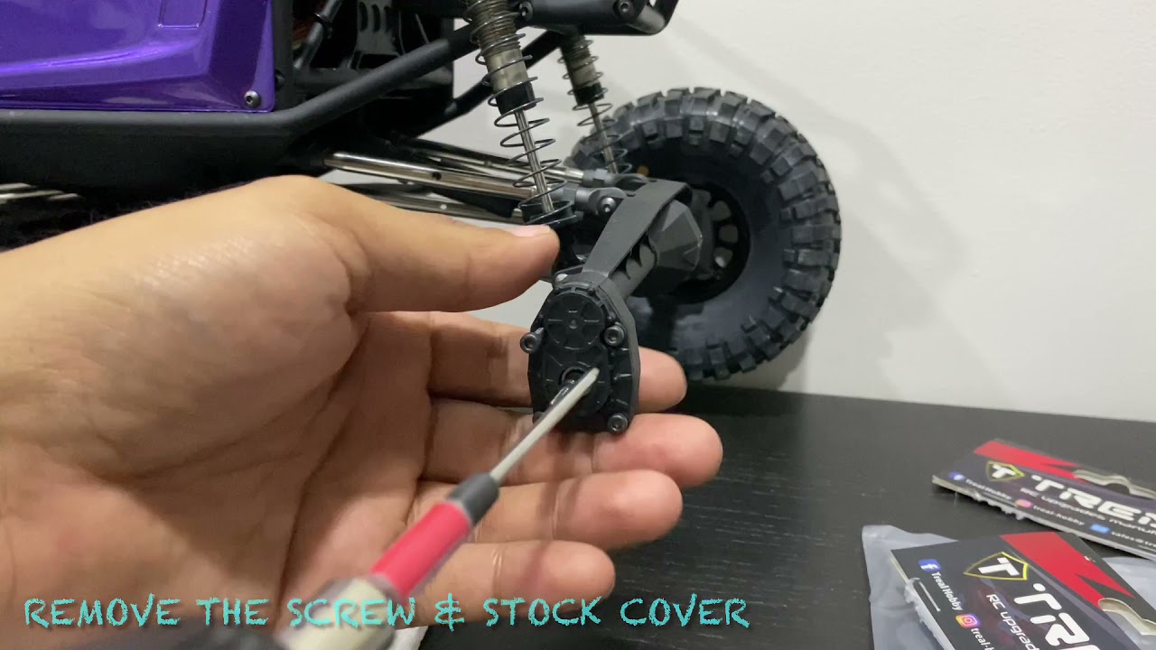 Axial Capra -Install Brass Knuckle & Portal Cover-