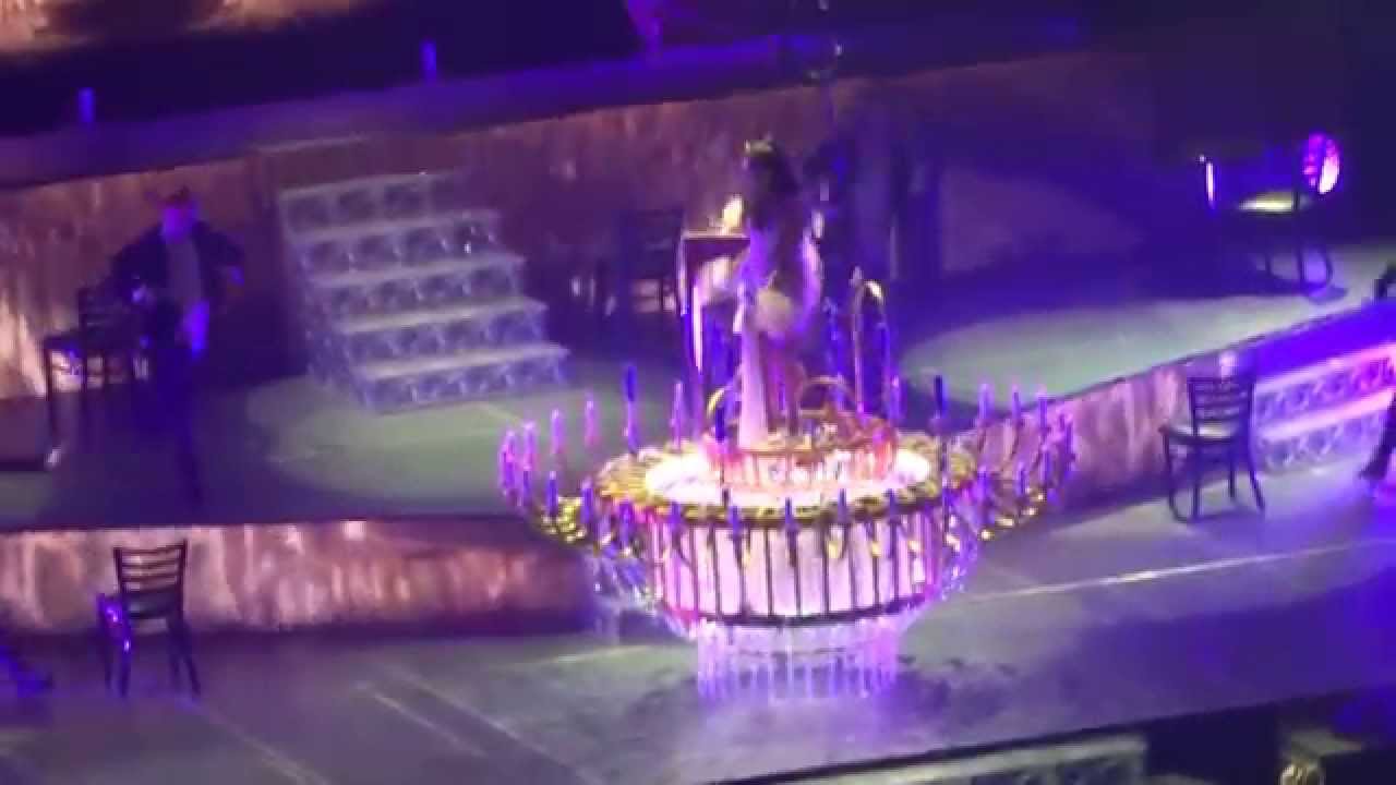 Ariana Grande - Right There (London Honeymoon Tour)