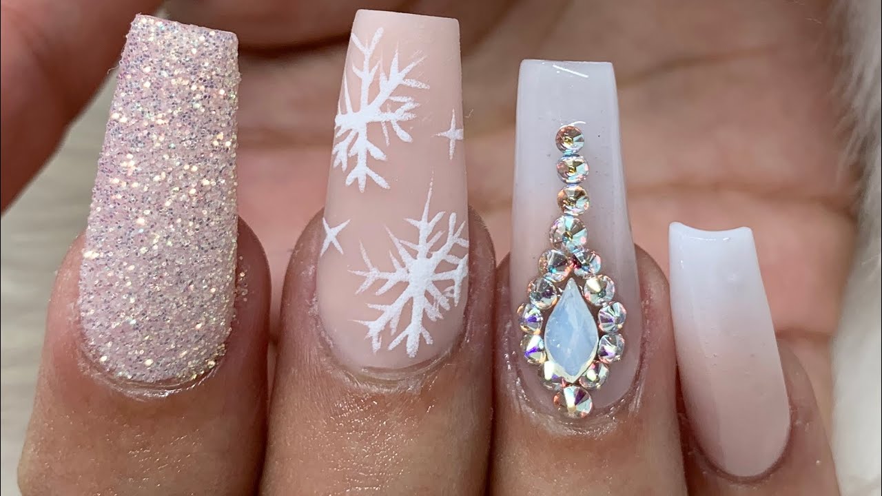 UÑAS NAVIDEÑAS ELEGANTES / Uñas esculturales largas