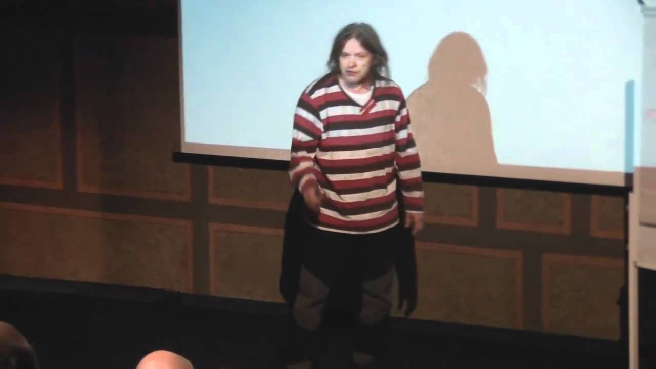 TEDxBrno - Vladimír Kokolia - O důležitosti hledění vedle, napříč a za roh