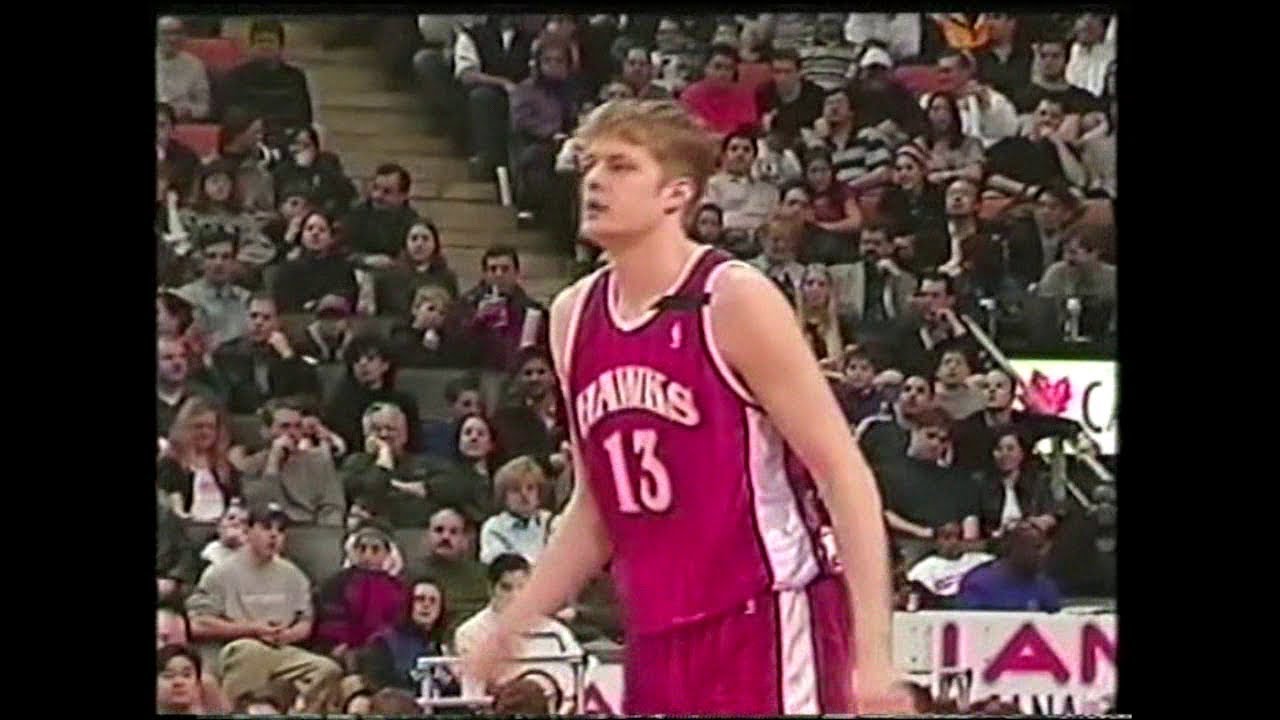 Hanno Mottola (Hawks) (6pts) vs. Raptors (2001)