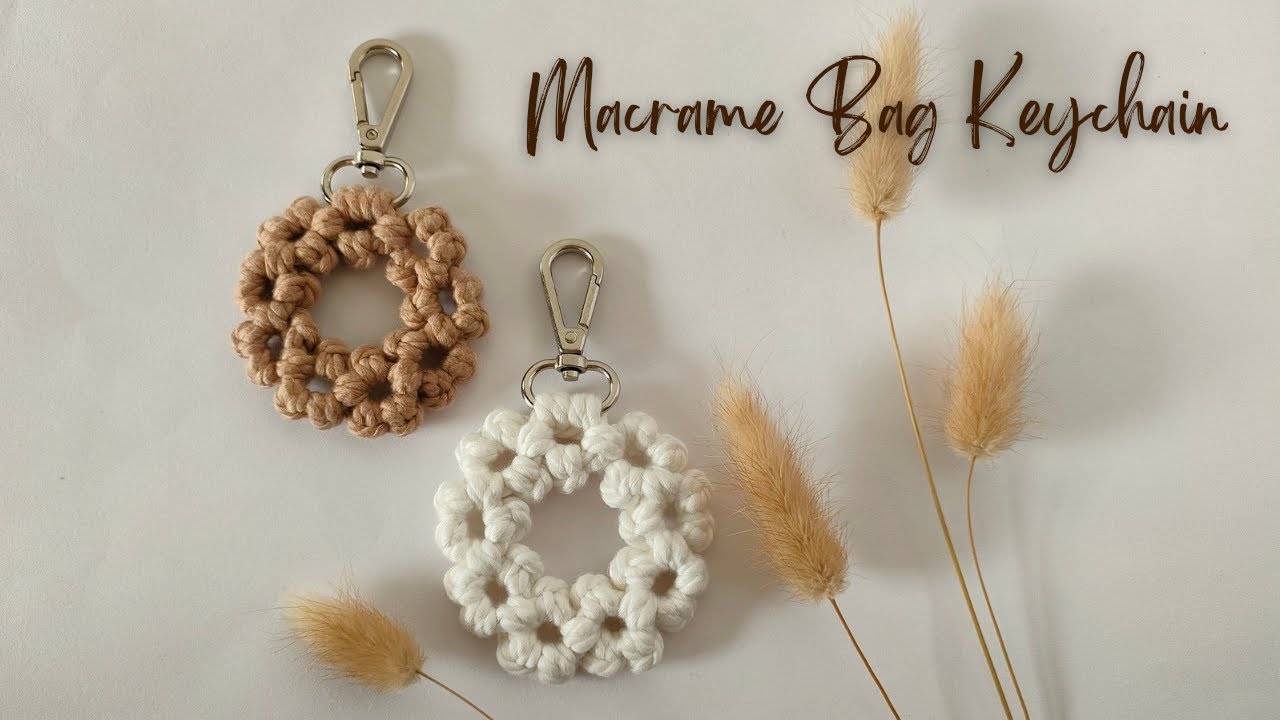 DIY | Брелок в стиле макраме с ромашками | Подвеска для сумки «Цветок макраме» | Льяверос в макраме