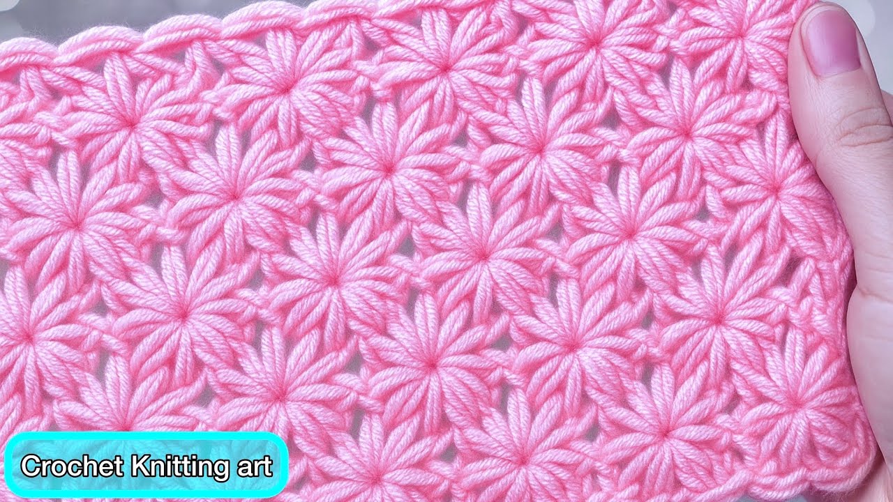 Так просто, так красиво! 🌸 Обязательно попробуйте вязание крючком для начинающих! Детское одеяло,...