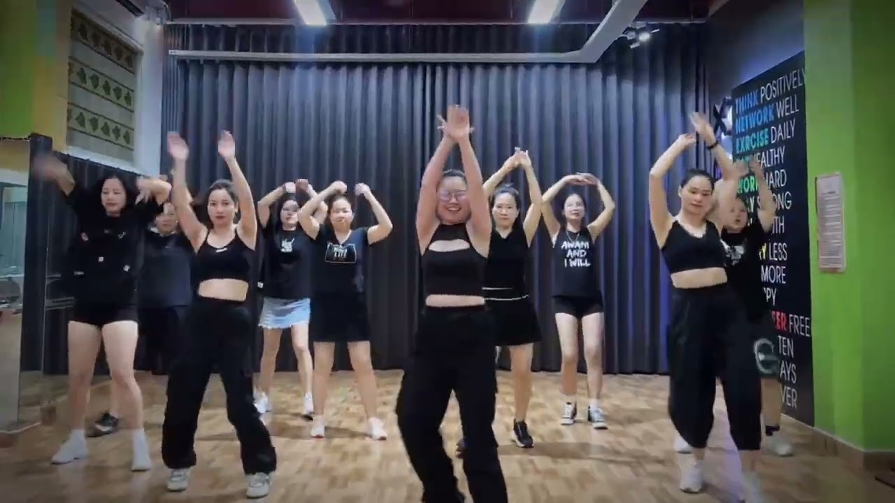 Zumba dance DOLLA with VietHoang Crew