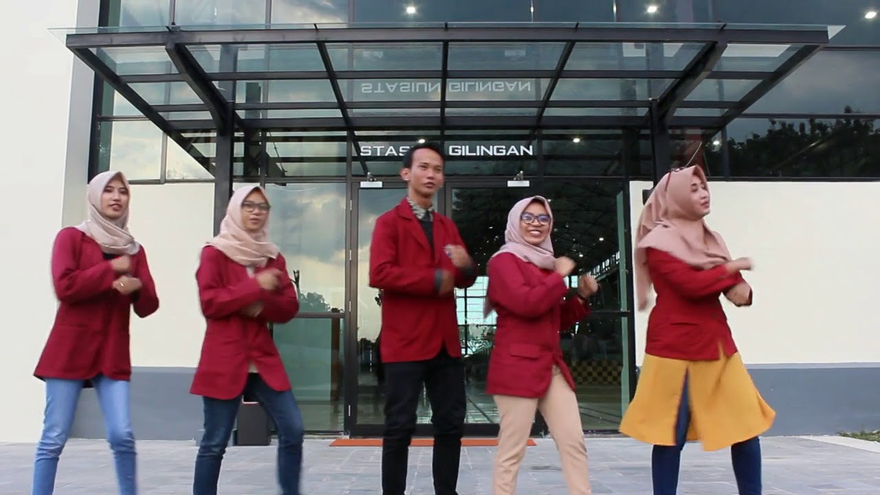 Yel-Yel Kelompok Keren