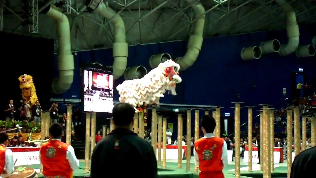 Hong Teck, Malaysia - First Place - 2012 World Lion Dance Championships
