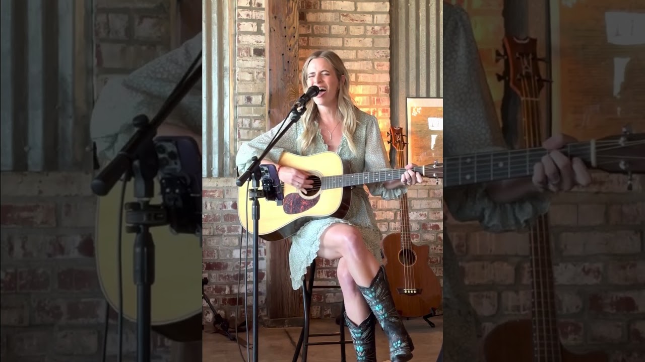 High and Dry - Radiohead (Carrie Jones Acoustic Cover)