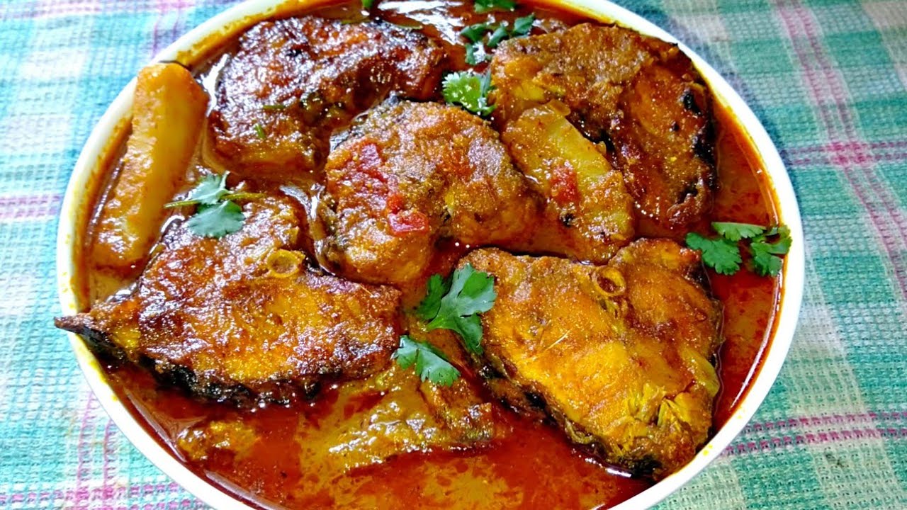 ସହଜ ଉପାୟରେ ଏମିତି ଥରେ ପ୍ରସ୍ତୁତ କରନ୍ତୁ ସୁଆଦିଆ ମାଛ ଆଳୁ ତରକାରି Macha Alu Jhola | Fish Curry