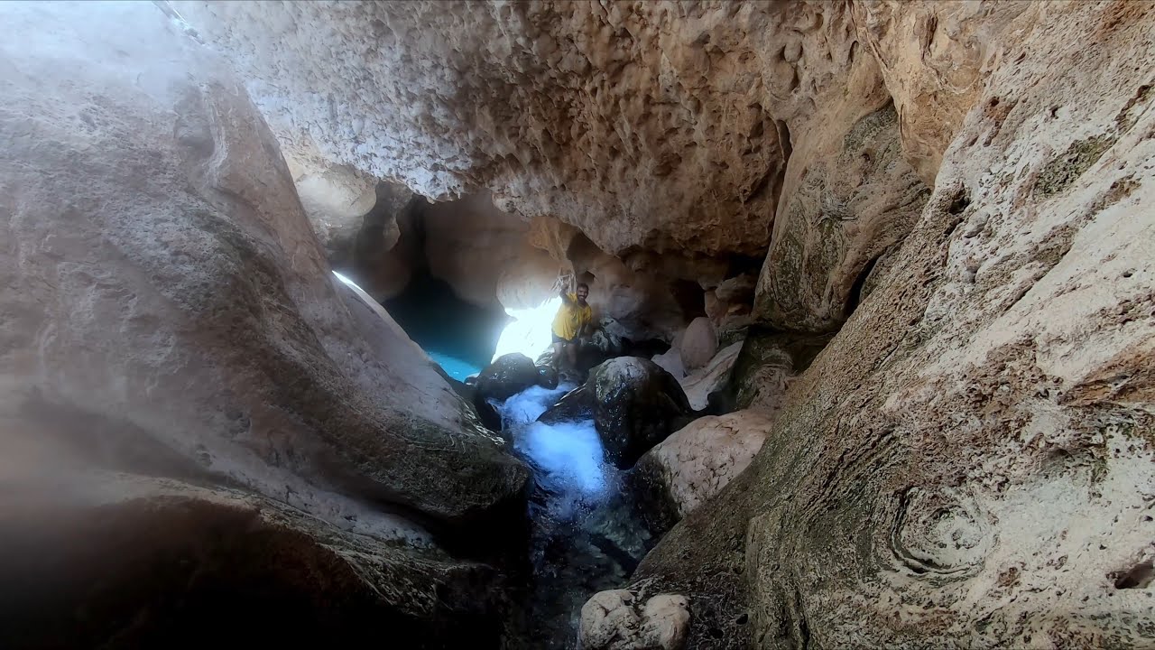 How much fun in Wadi Shab - Oman! Beyond the hidden waterfall there's another hidden pool!