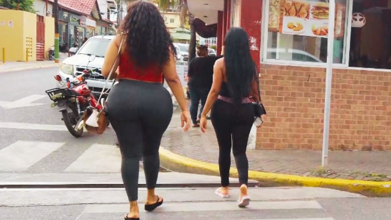 Walking Through Sosúa Dominican Republic 🇩🇴 | Beach Town Street Tour 06