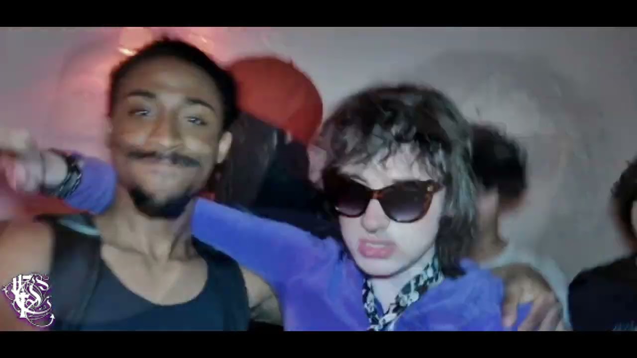 rare drunk bnb freestyle (shot by @gibby.yyy) *FRAT HOUSE EXCLUSIVE*